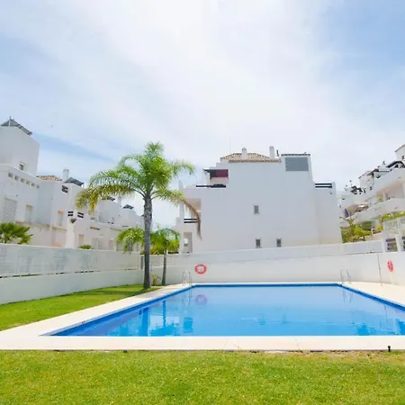 Valle Golf -next To The Golf Course And Very Close To The * 埃斯特波纳