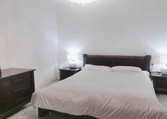 Valle Golf -next To The Golf Course And Very Close To The Apartamento