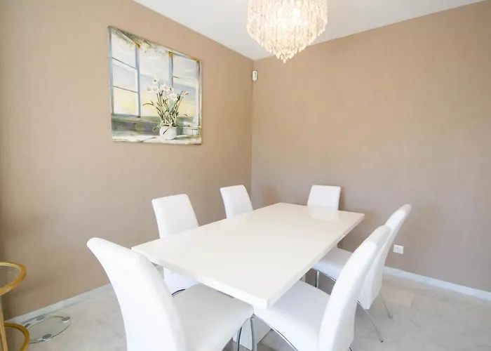 Appartement Valle Golf -next To The Golf Course And Very Close To The Estepona